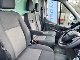 FORD TRANSIT 2.0 350 EcoBlue Leader RWD L4 LUTON & TAIL LIFT Euro 6 (s/s) 3dr - 3101 - 17