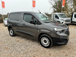 VAUXHALL COMBO L1H1 2300 DYNAMIC S/S AUTO - 3070 - 2