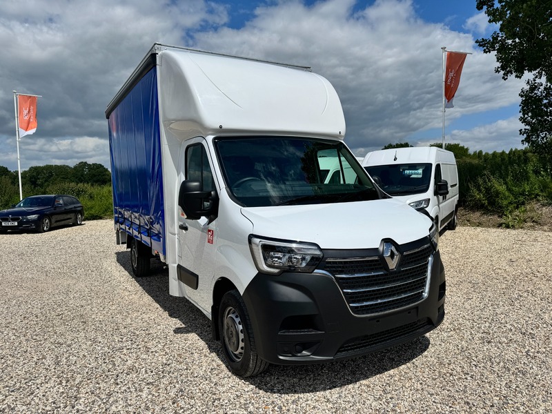 RENAULT MASTER in Hampshire for sale